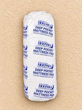 Moonsea White Deep Pocket Mattress Pad - Ultra Soft Protective Cover